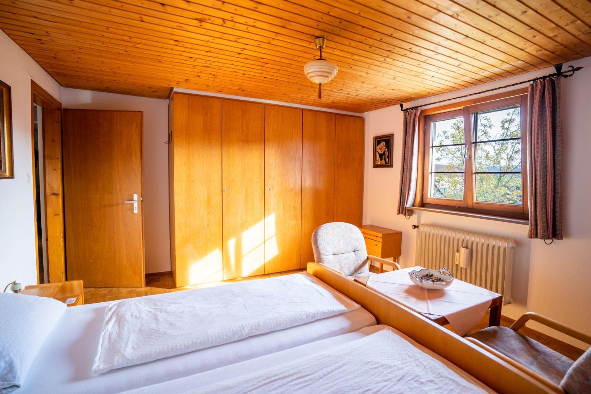 Zum Torkelhaus Hotel Sipplingen Exterior photo